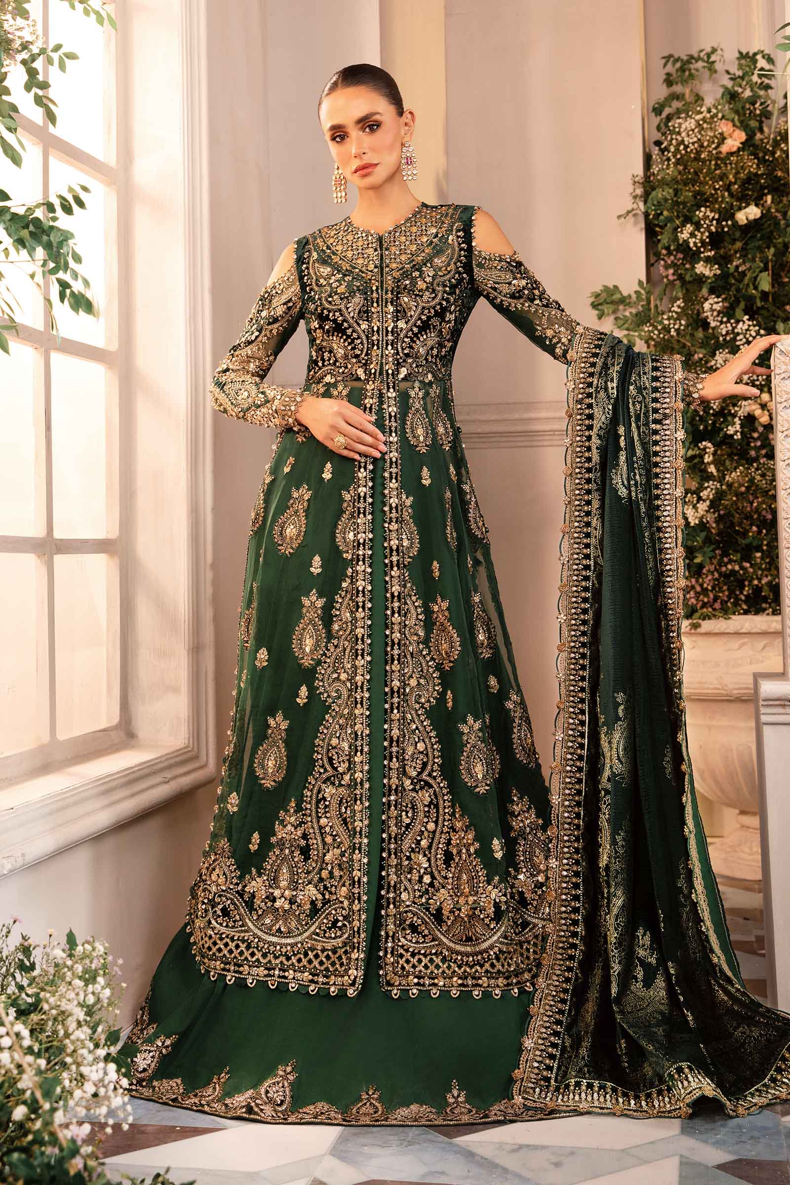 Maria B Emerald Green Embroidered Velvet & Organza Formal Suit 2904 Naaz By Nazia Maria B Emerald Green Embroidered Velvet & Organza Formal Suit 2904 Naaz By Nazia