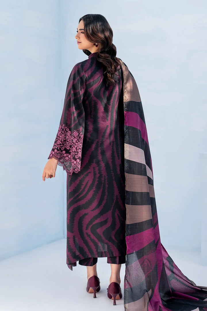 Back photo Elegant viscose silk coord set with embroidered neckline and sleeves