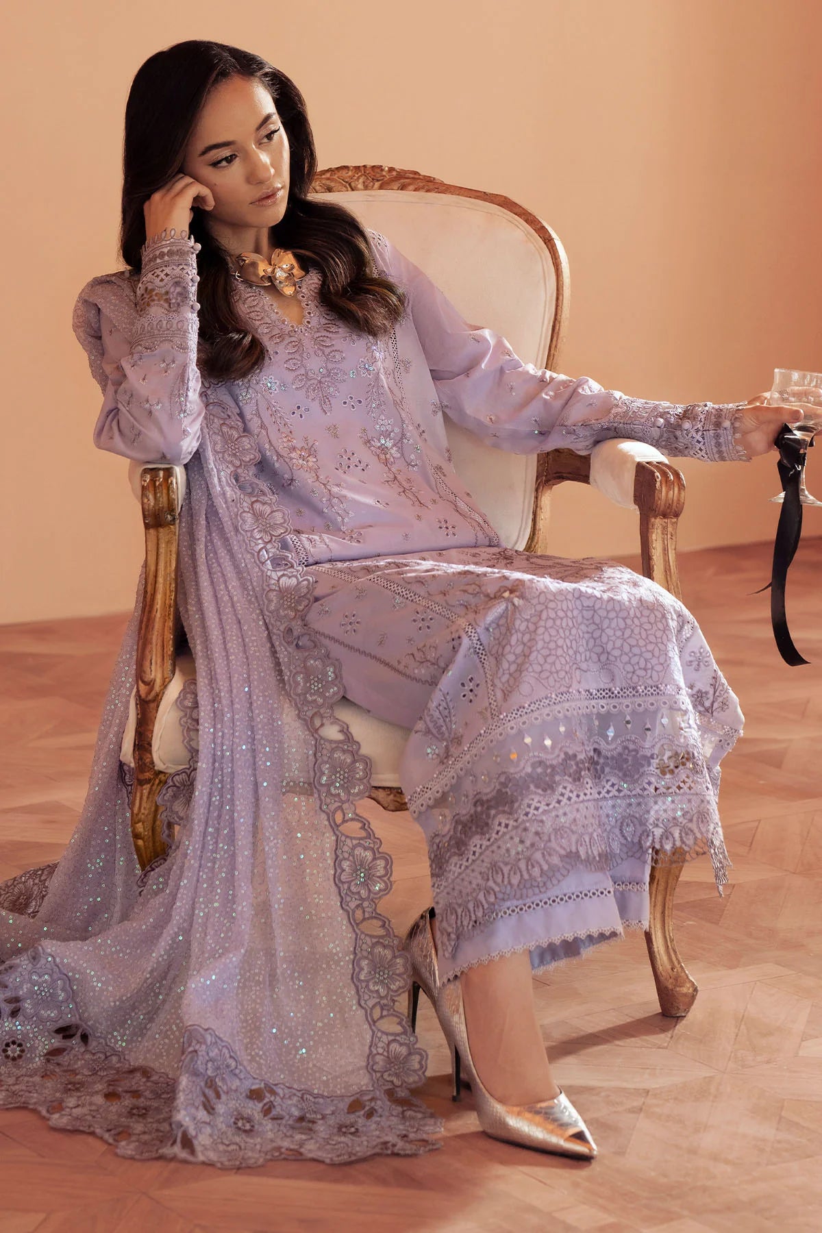 Close-up of chickenkari embroidery on FE-08 luxury lawn shirt with elegant detailing
