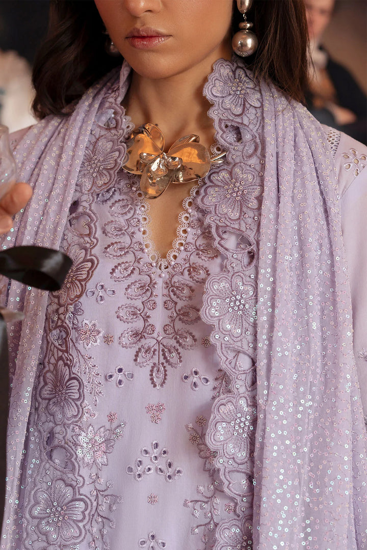 Back design of FEYA Style FE-08 lawn shirt with embroidery and traditional touch
