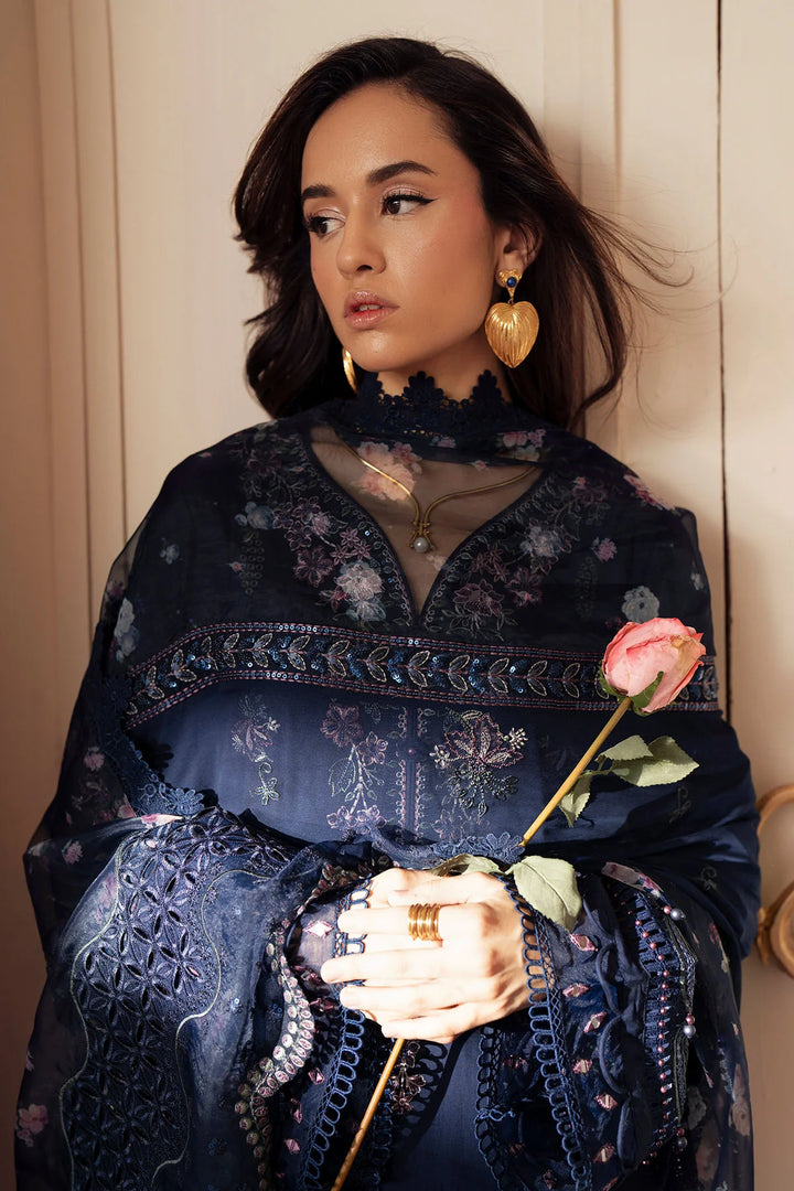 Embroidered chiffon dupatta of FE-09 with delicate detailing and elegant drape
