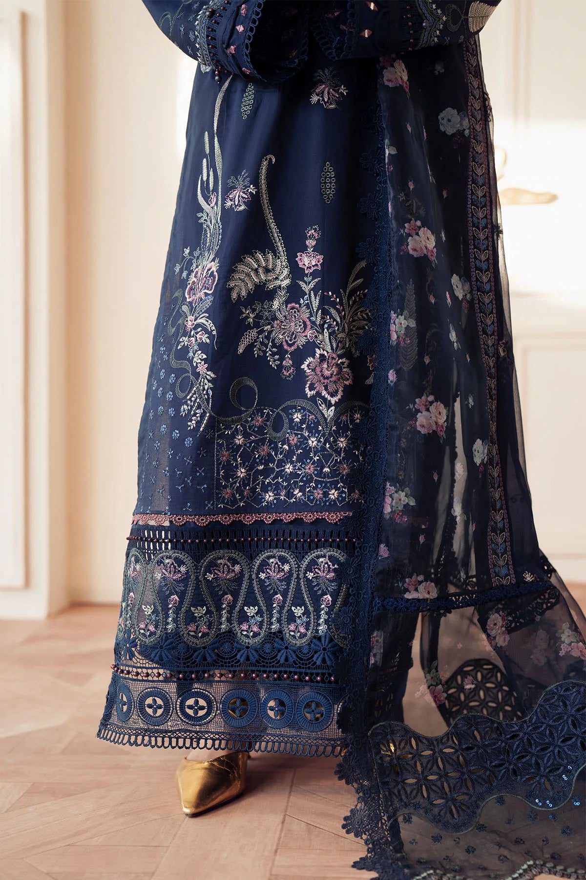 Full outfit view of FEYA Style FE-09 ready-to-wear lawn suit with dyed trouser
