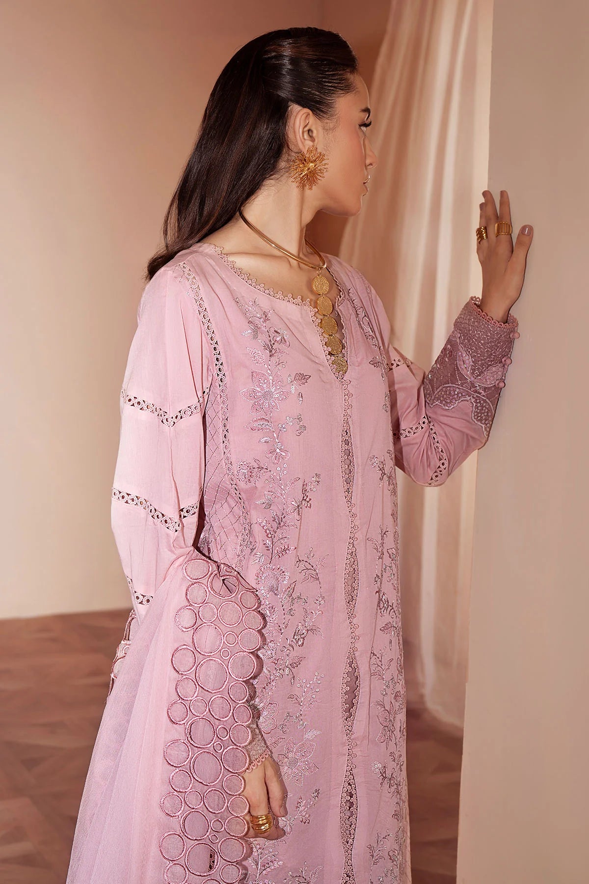 FE-10 embroidered chiffon dupatta with elegant fall and border detailing
