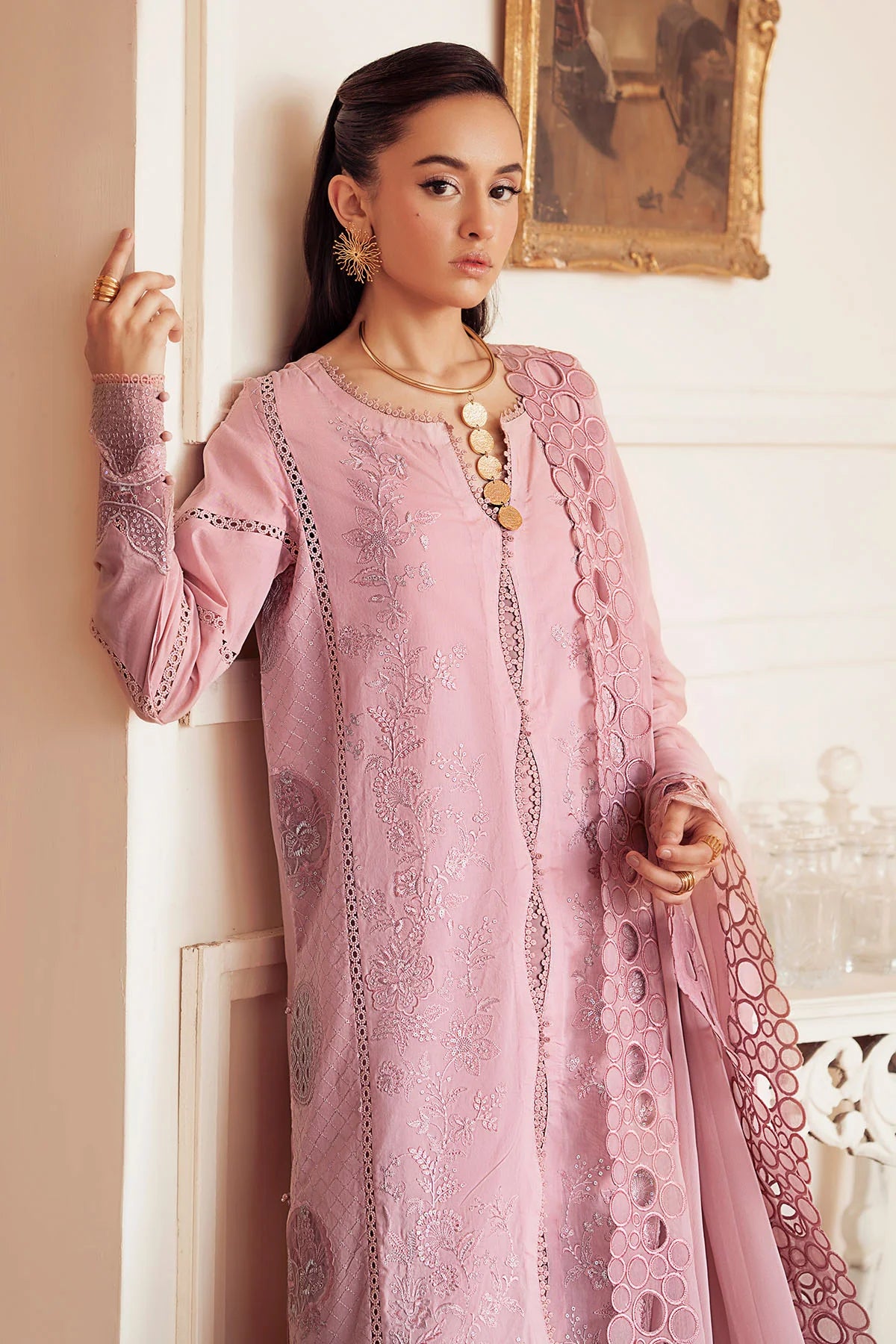 Detailed neckline and sleeves of FE-10 embroidered lawn shirt with chickenkari work
