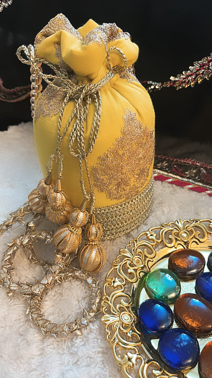 Complete bridal trousseau with embellished gharara, potli purse, khussa shoes, and jewelry set – designed for nikaah, mehndi, and wedding functions.