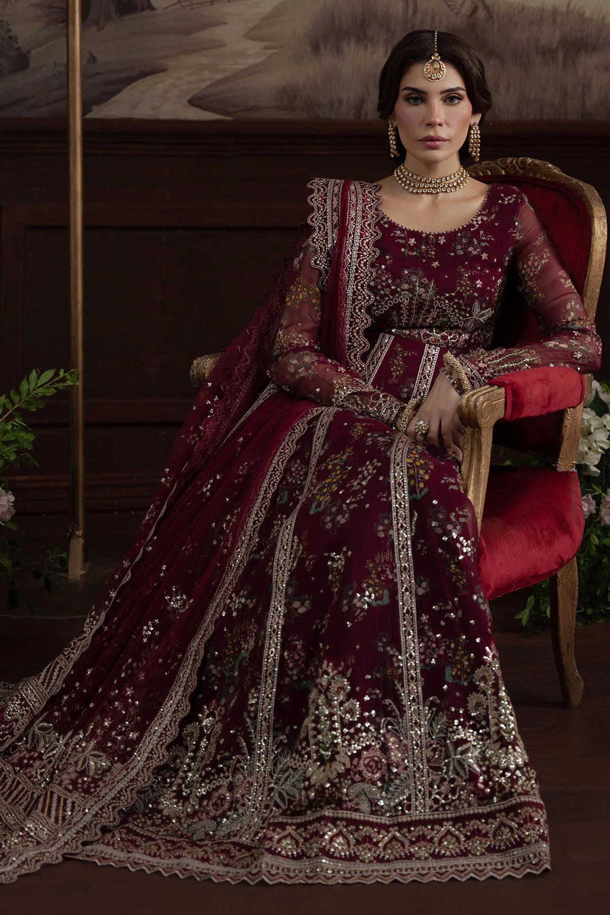 Detailed shot of dupatta pallu from Nureh NEL-72 featuring heavy embroidered border

