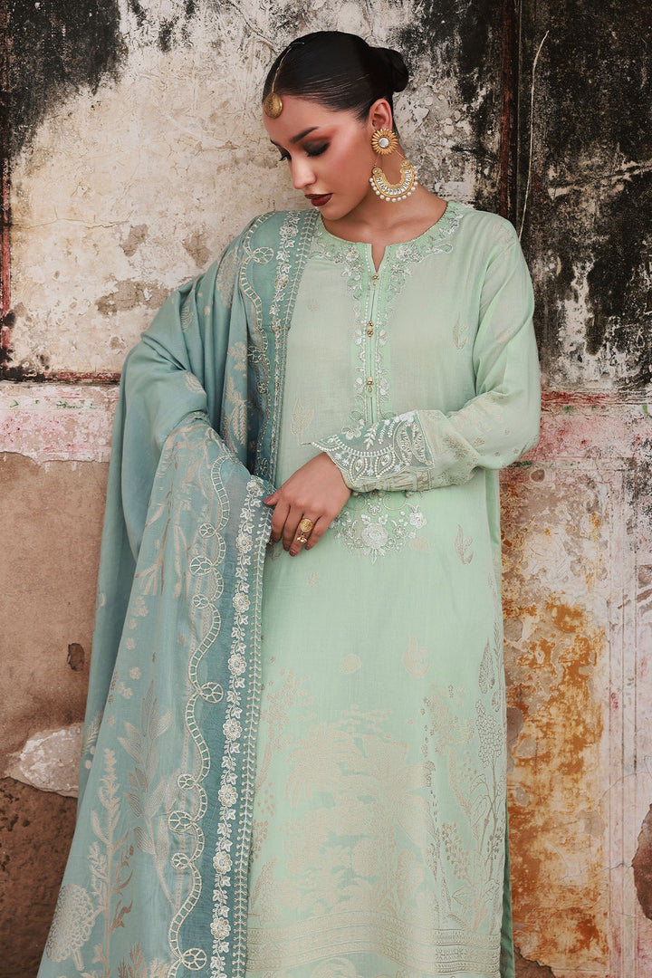 Stitched 3-piece jacquard dress with chiffon dupatta by Nureh
