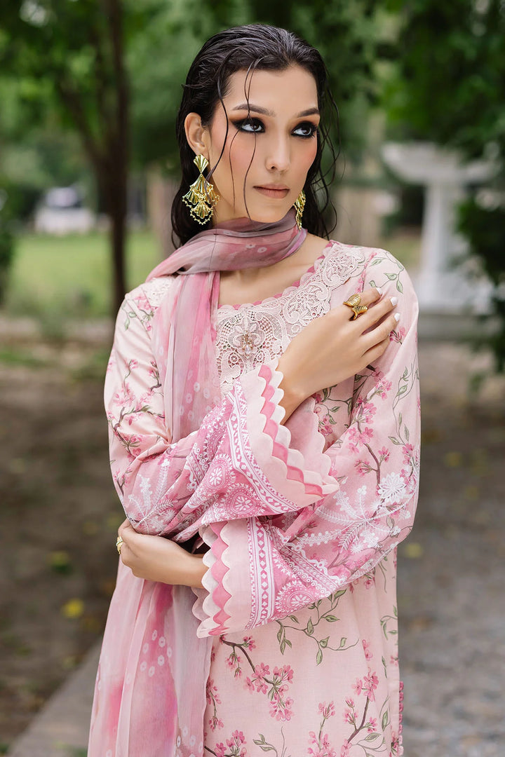 Detailed sleeve and lace embroidery of Nureh’s premium lawn outfit