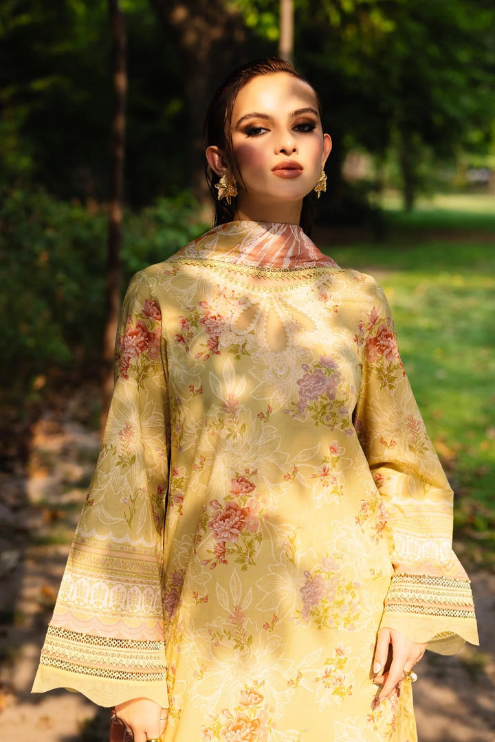 Nureh chiffon dupatta close-up with intricate print and drape