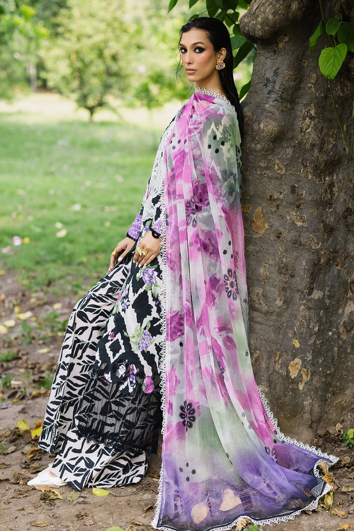 Detailed sleeve and lace embroidery of Nureh’s premium lawn outfit