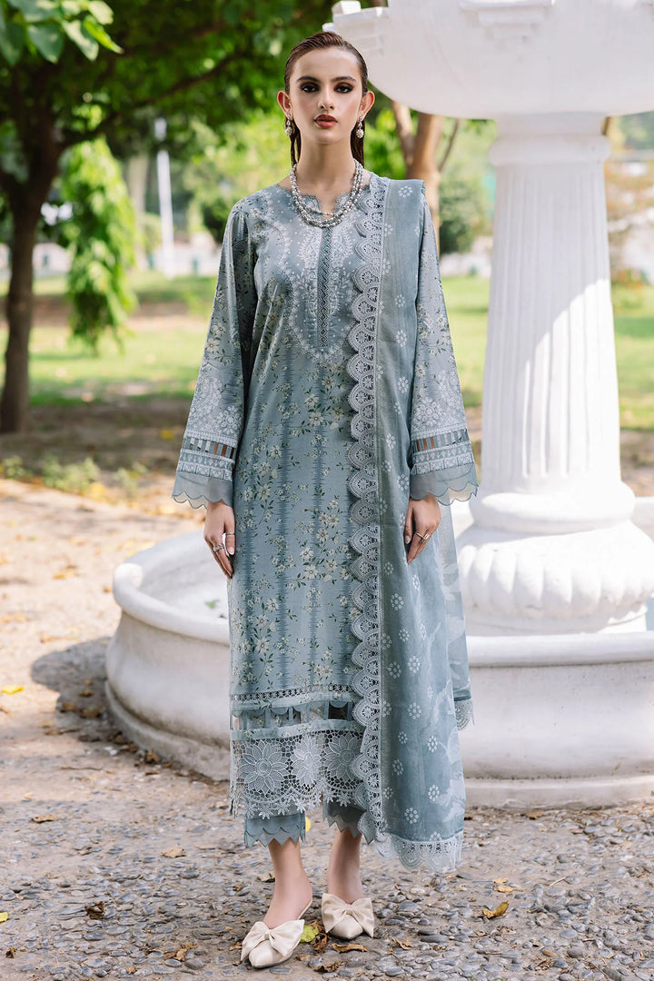 Detailed sleeve and lace embroidery of Nureh’s premium lawn outfit