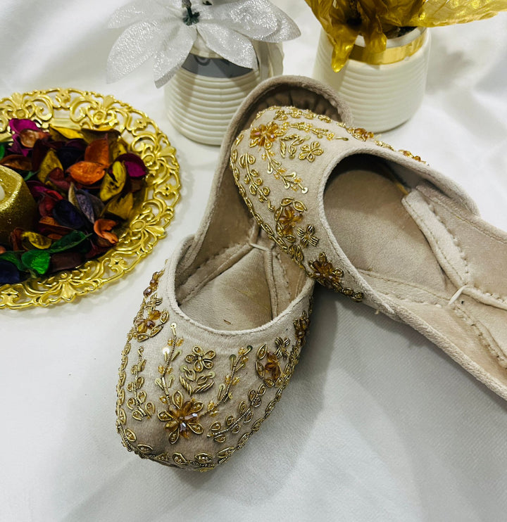 GOLD embroidered khussas for women with golden threadwork – handcrafted traditional flats by Naaz by Nazia