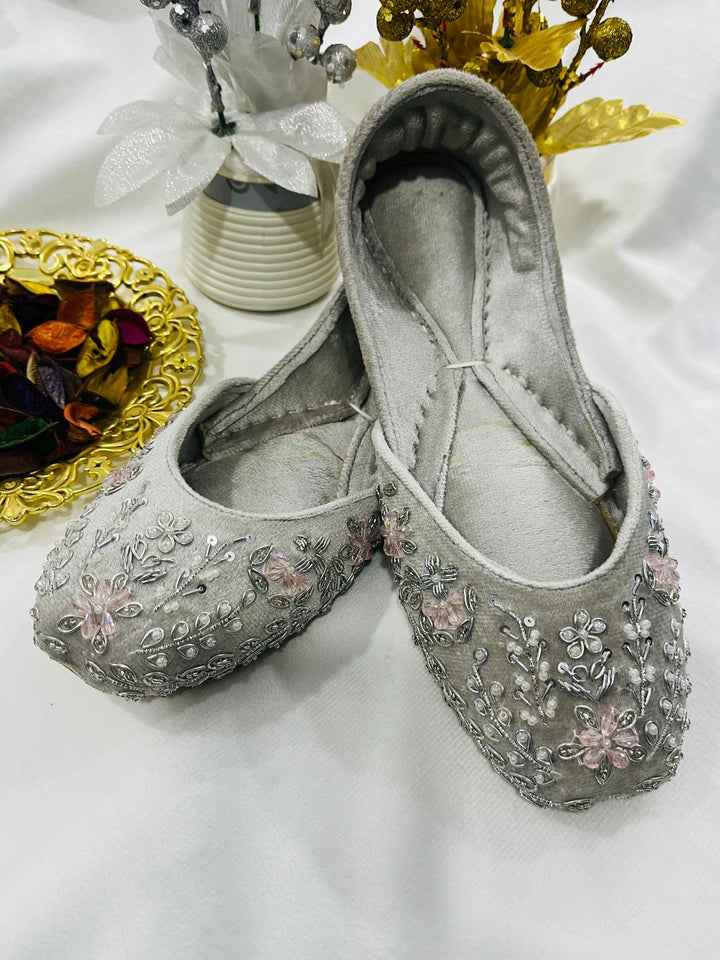 Handcrafted GREY VELVET khussas with intricate gold embroidery and cushioned lining – festive women’s footwear