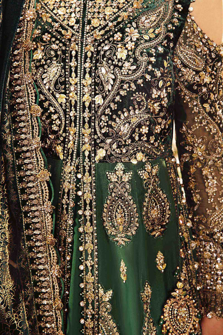 detail view of embroidery Maria B emerald green embroidered formal suit with velvet and organza detailing

