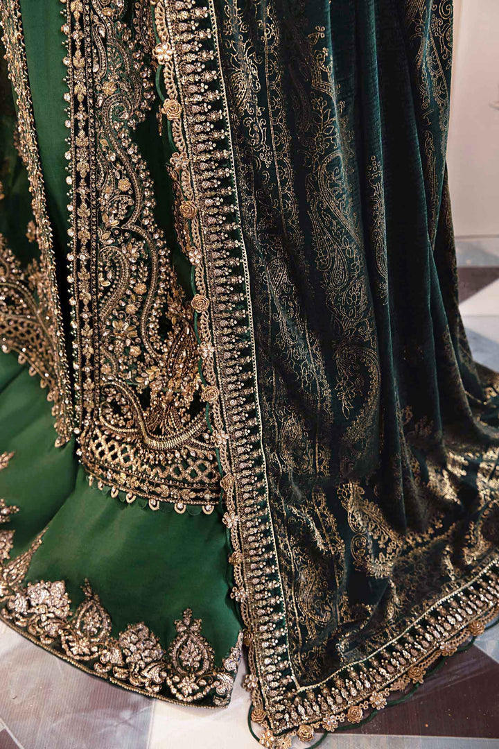 dupatta Maria B emerald green embroidered formal suit with velvet and organza detailing
