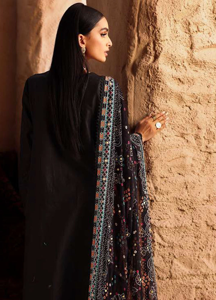 Back view showcasing Mukeshkari chiffon dupatta shimmer