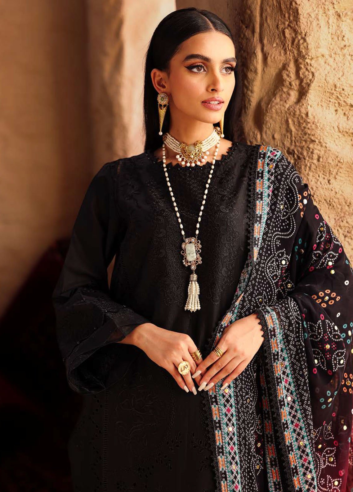 Close-up of Chikankari embroidery on Doriya lawn shirt