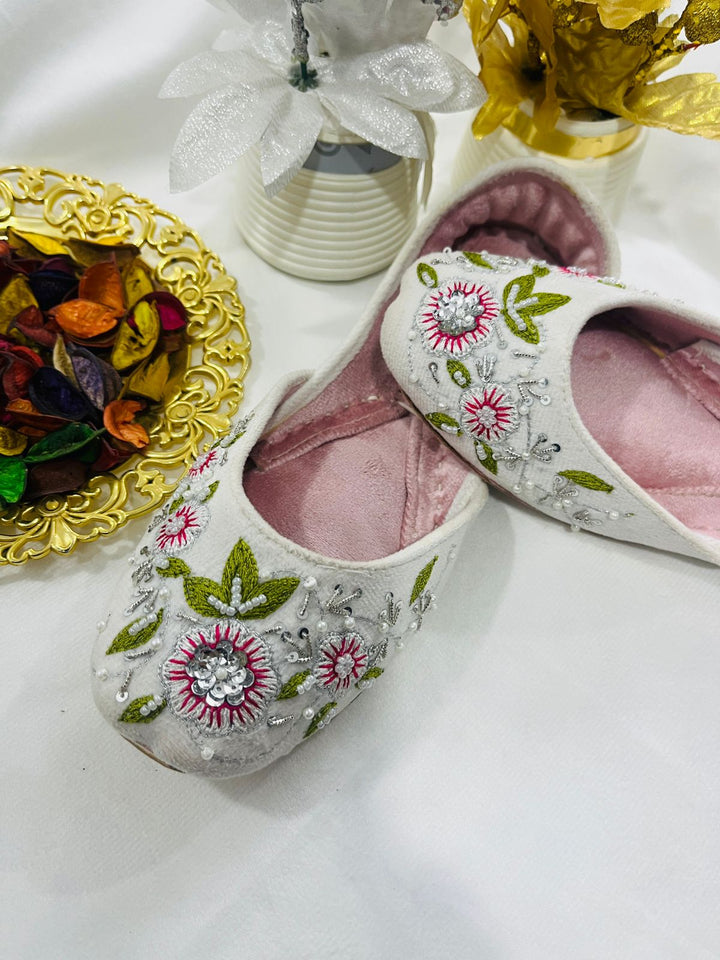 WHITE & PINK embroidered khussas for women with golden threadwork – handcrafted traditional flats by Naaz by Nazia